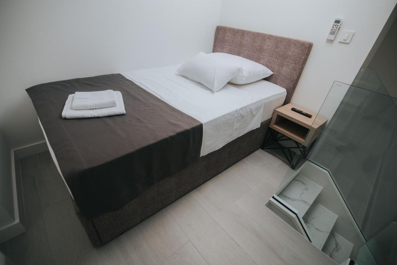 Malo More Resort Arbanija エクステリア 写真